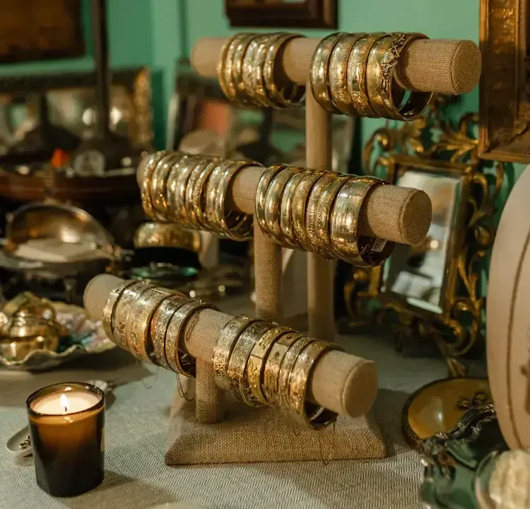 Interlude Antiques Pop Up